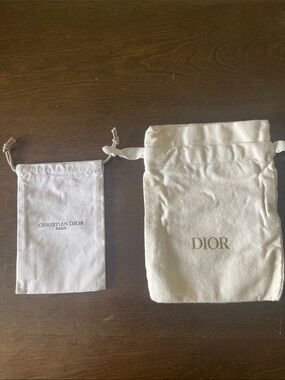 Dior 5x6 & 3x4.5 Cream and White Drawstring Dust Bags Set